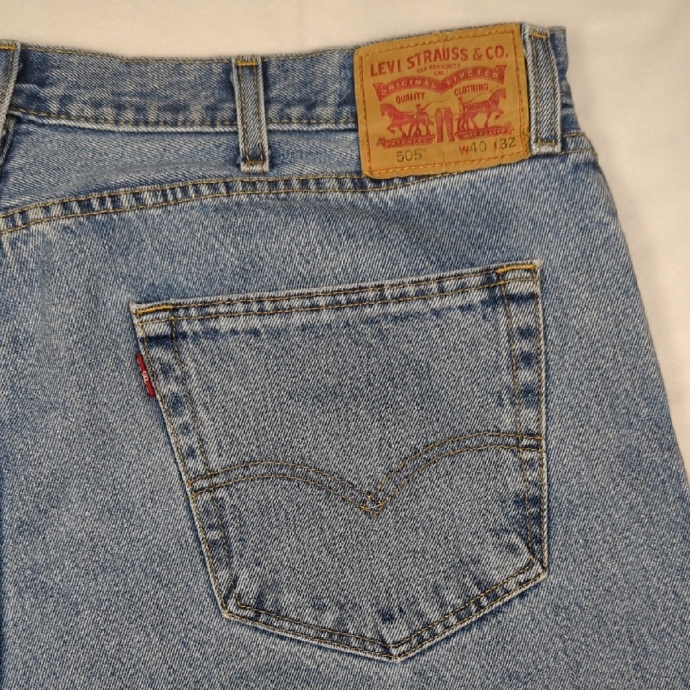 Levi's 505 Classic Straight Leg Light Wash Mens‎ Jeans Size 40
